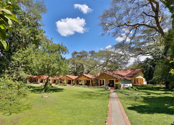COUNTRY CLUB